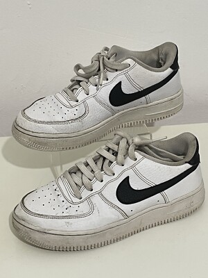 air force one white black tick
