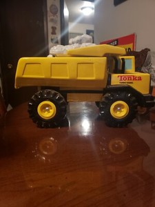 Vintage "Tonka" Turbo Diesel Dumptruck Cookie Jar MIB