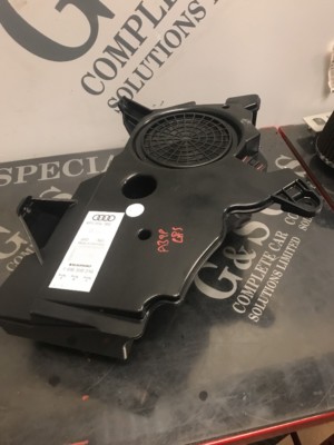 AUDI A3 8P DOOR 2004 REAR SUB WOOFER 8P3 035 382 8P3035382 *FREE UK  DELIVERY*