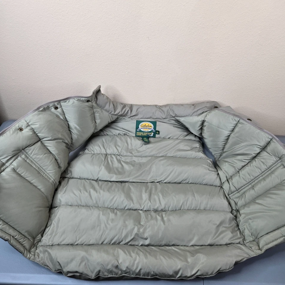Cabelas Vest Mens Medium Beige Premier Goose Down Puffer Quilted Northern Zip - Image 2 of 4