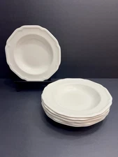 Set Of 7 Mikasa Ultima + Antique White HK 400 Rimmed Pasta Soup Bowls 9.25”