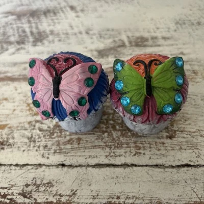 CONCRETE SET OF TWO MUSHROOM GARDEN DECORATIVE FIGURINES, GEMSTONE BUTTERFLIES - Image 1 of 4