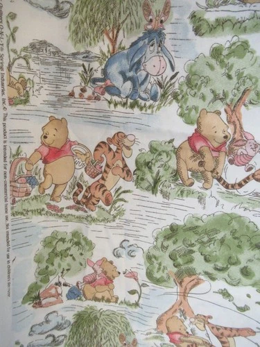 Disney Winnie the Pooh Cotton Fabric   " POOH`S Day in the Park "  SZ  19"X42"