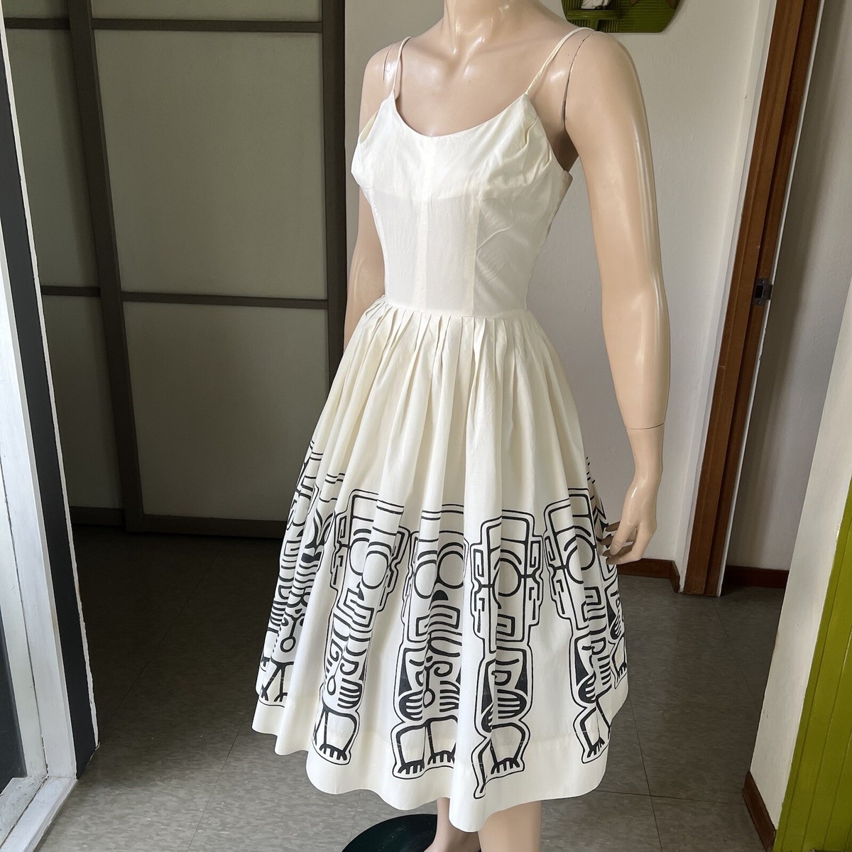 1960s Vintage Rare Tiki Print Alfred Shaheen Dress 25W