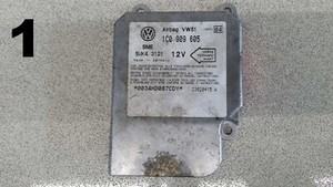 VW Audi Skoda Seat  Airbagsteuergerät Steuergerät 1C0909605