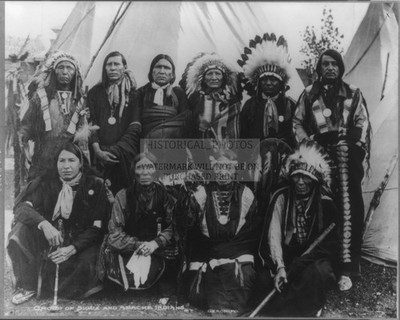 SIOUX AND APACHE NATIVE AMERICANS INDIANS HISTORICAL B&W 8X10 PHOTO