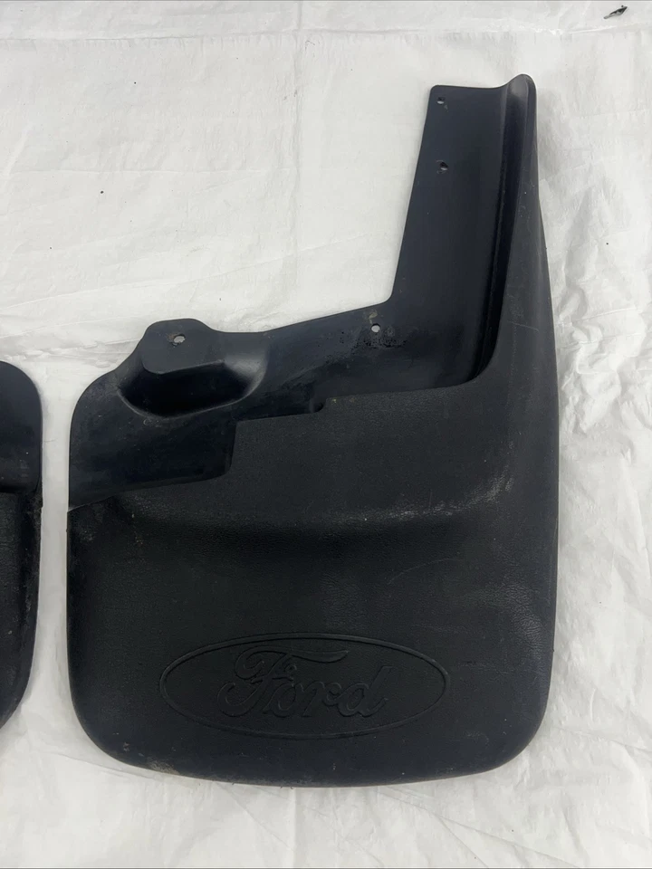 Ford F-350 Super Duty 2013 juego de guardabarros protector contra salpicaduras YC3J-16A263-AB L & R OEM Foto 4 de 4