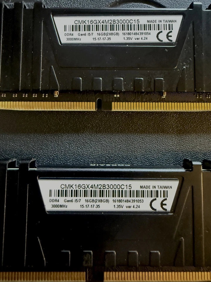 Corsair Vengeance LPX DDR4 RAM 16GB (2 x 8GB) 3000MHz - Image 2 of 3