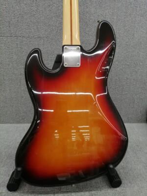【りょー品】Fender Japan JB75-75R Fender JB75-90US - '75 Jazz Bass Reissue - Made in Japan