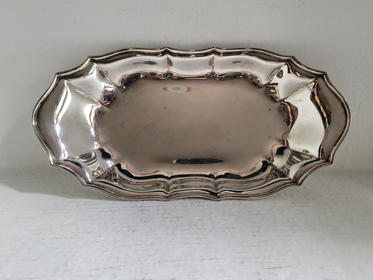 Vintage Chippendale - International Silver Plate 12 Inch Bread