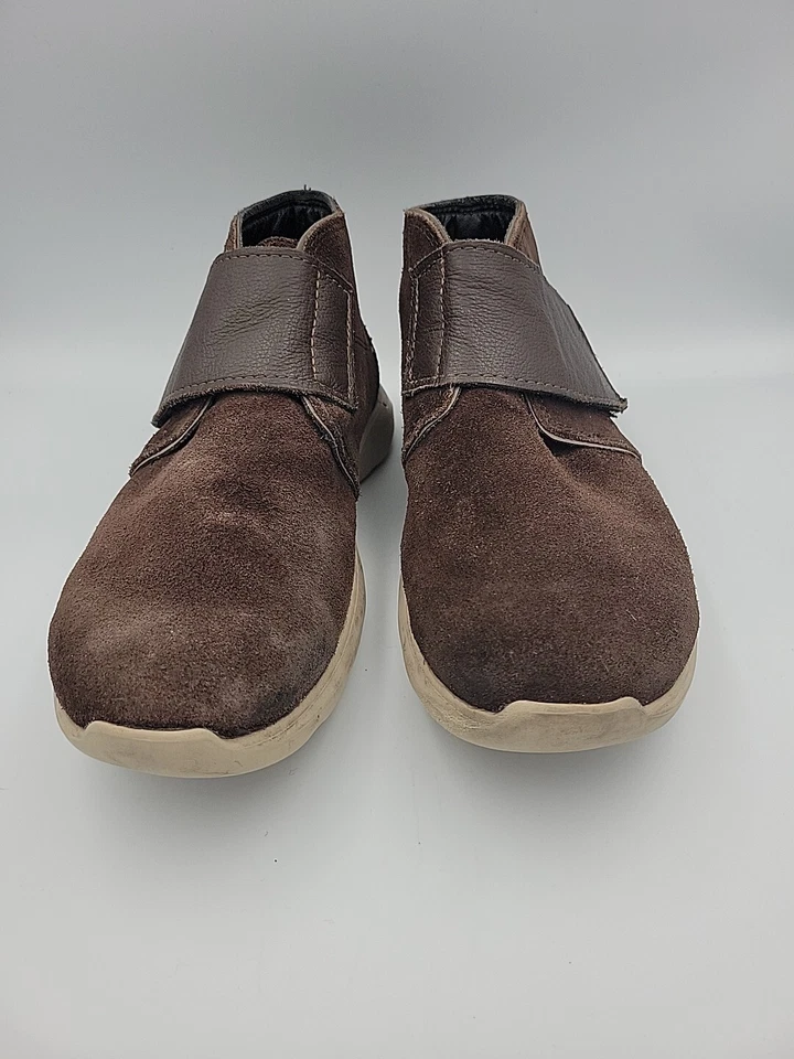 Crocs Kinsale Para hombres Talla 8 Triple Confort Marrón Gamuza Chukka Botas Gancho y Lazo Foto 4 de 4
