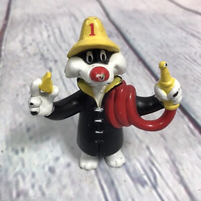 Vintage Sylvester The Cat Fireman Figure 1989 Arbys Warner Bros Looney Tunes PVC