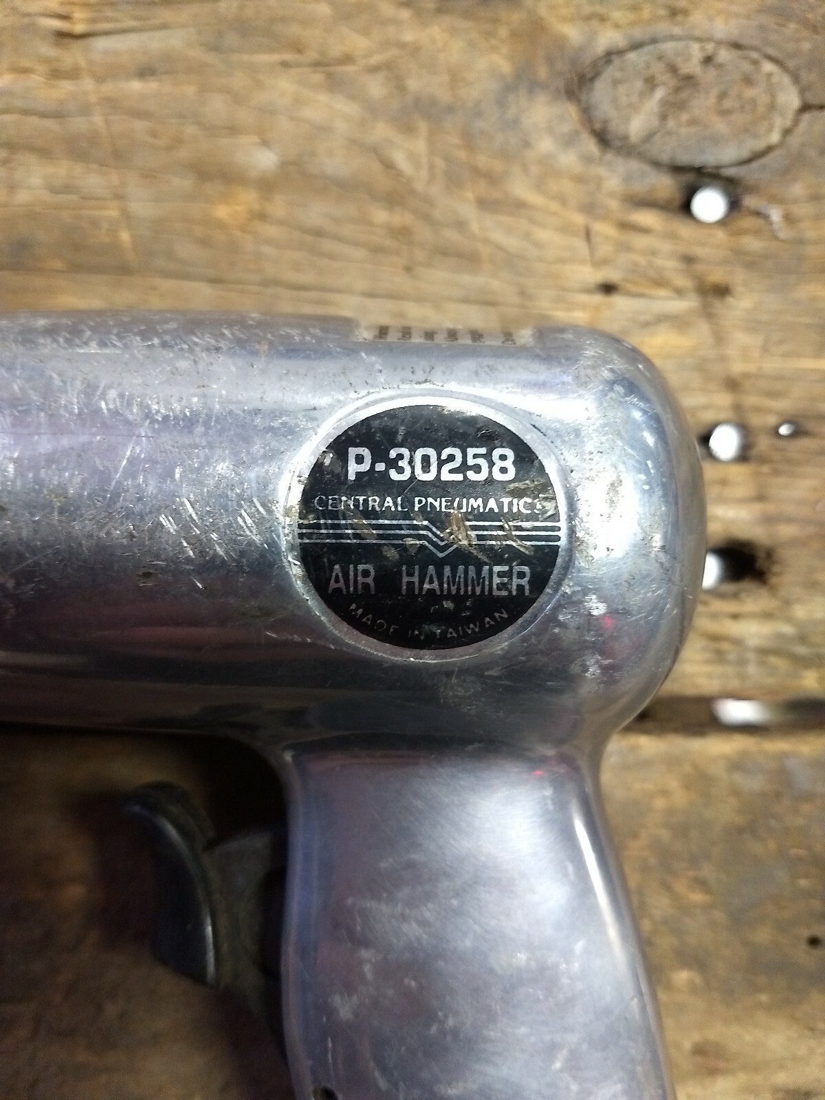 Central Pneumatic Air Impact Hammer p30258 quick release eBay