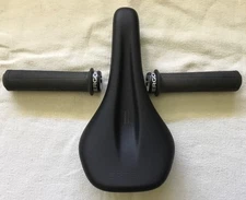 Ergon SM10 Sport Saddle M/L size, Ergonomic GD1 Grips both New Take Off