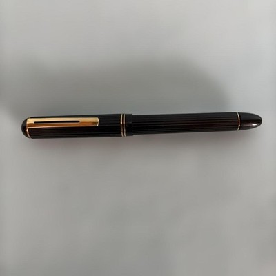 Pilot Justus 95 Füllfederhalter 14K Gold feine Feder schwarz gold Streifen...