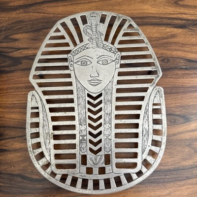 Egyptian Wall Decor Leonard Silver Plated King Tut Queen Nefertari 10'' x 7''