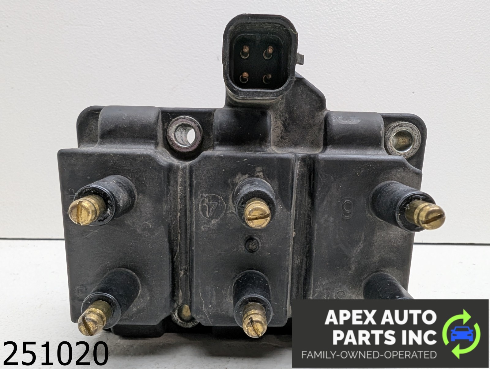 OEM 1991 Chrysler Imperial 3.8L Ignition Coil Pack Assembly