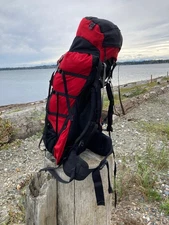 NORTH FACE BADLANDS INTERNAL FRAME PACK