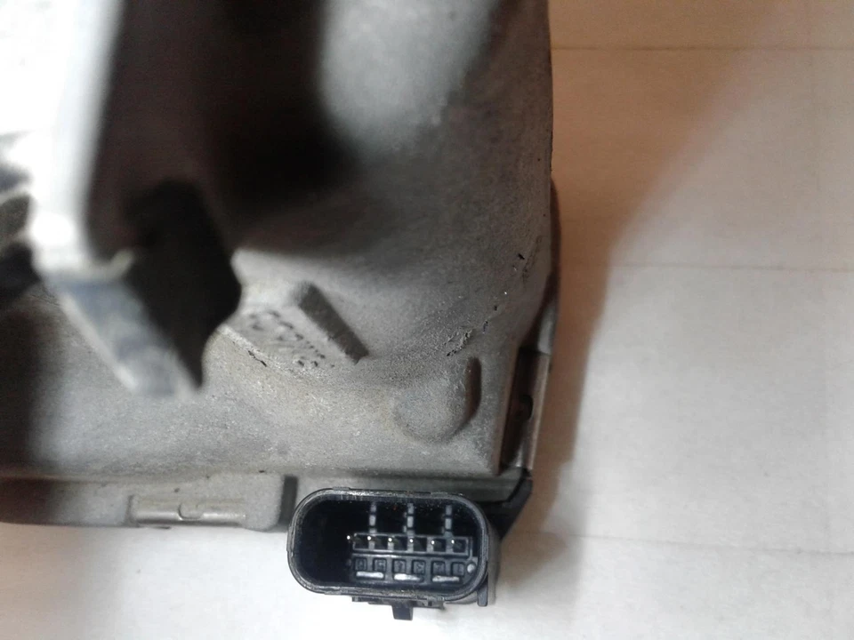 Used Fuel Injection Throttle Body fits: 2017 Ford Focus throttle valve assembly Foto 3 de 4