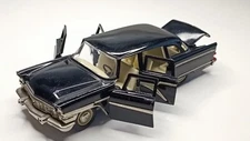 Model car in scale 1:43 Gas 13 Chaika, die-cast car of the USSR.