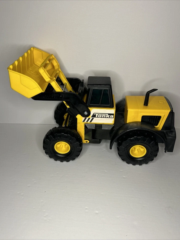 Tonka - Steel Classics - Front End Loader Metal And Plastic 2020 Version Toy - Image 3 of 4