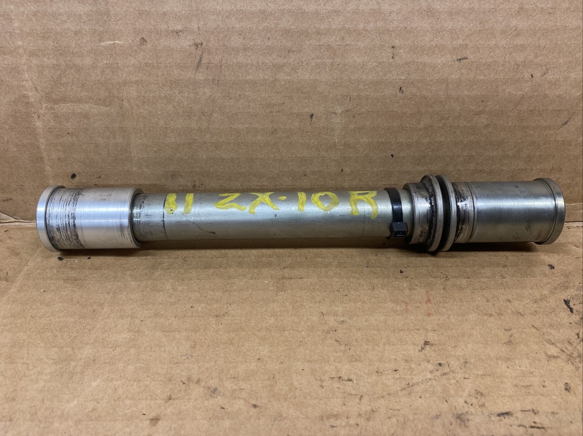  2011 Kawasaki ZX10R Ninja, front rim axle, front wheel axle