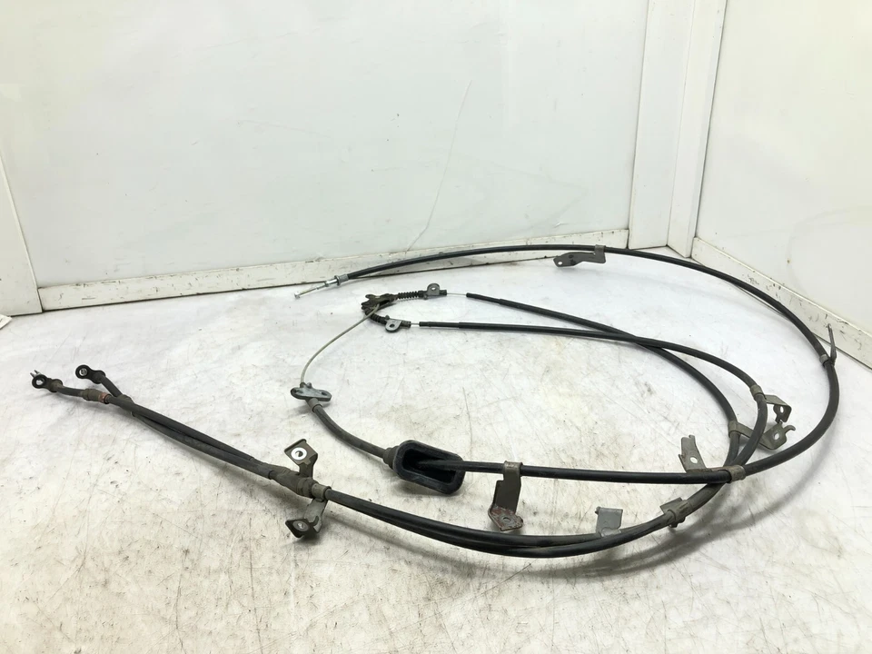 Infiniti QX56 QX80 2011-2017 LÍNEA DE FRENO ELÉCTRICO OEM Foto 2 de 4