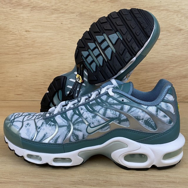 nike air max plus green