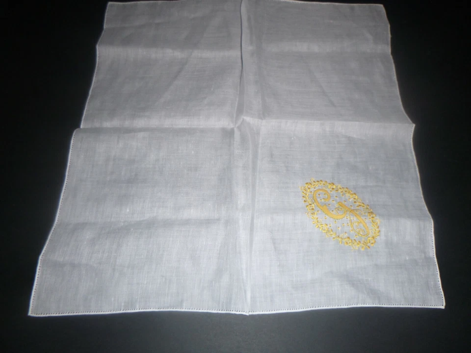 Juego De Colección 3 Pañuelos de Boda Madeira Bordados Mono G Apliques Foto 3 de 4