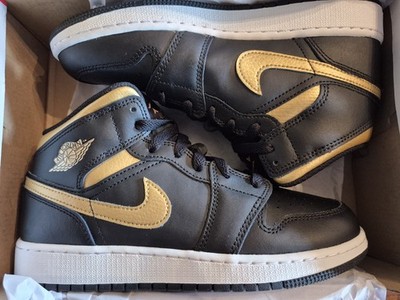 Nike Air Jordan 1 Mid Black/Metallic Gold-White GS Sz 5.5y New Rare DQ8423-071