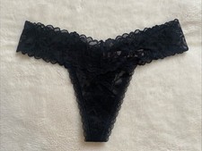 Victoria's Secret Panties Thong Panty The Lacie Black Floral Lace Stretch Medium