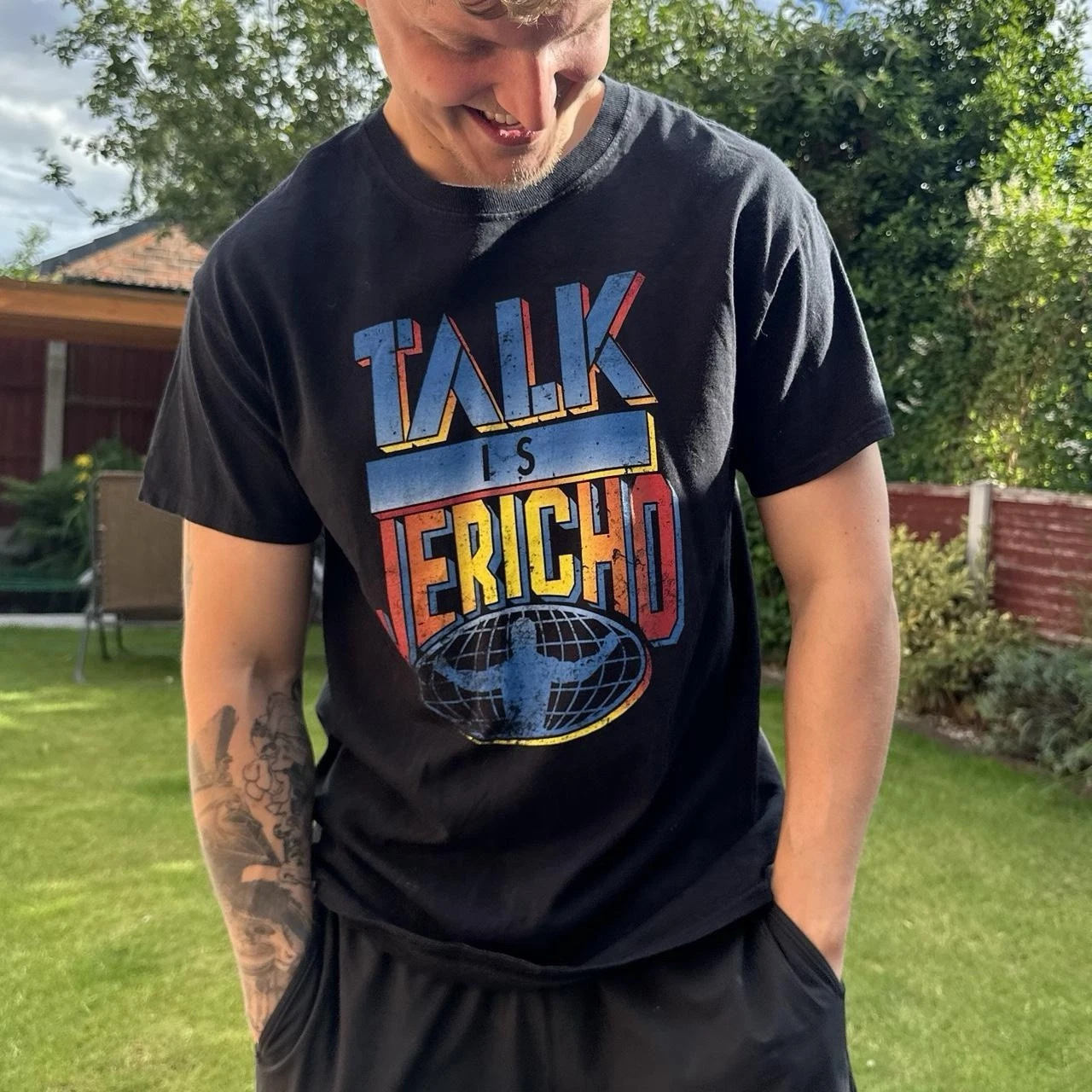 Gildan Black Talk Is Jericho TShirt Men's Size Medium Retro Short Sleeved Tee