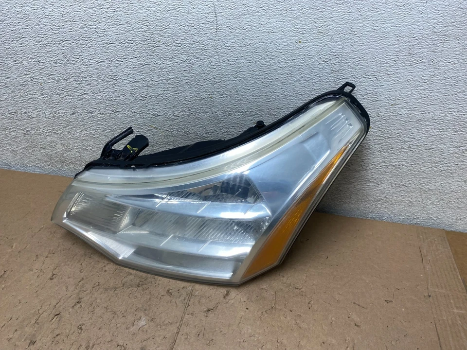 Faro halógeno conductor izquierdo Ford Focus 2008 2009 2010 2011 OEM S4333 DW Foto 2 de 4