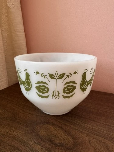 VTG Fire King Federal Mixing Bowl Milk Glass Green Hen Roosters 1.5 qt EXCELLENT
