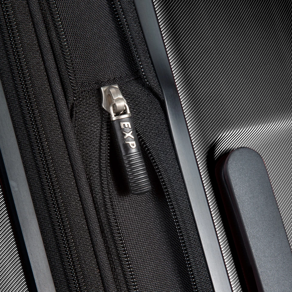 Ricardo Melrose Hardside 2-Piece Set (20" and 25") with FREE Travel Kit (Black) - Image 3 of 4