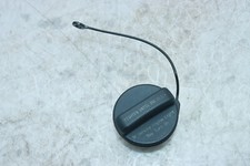 Chevrolet Equinox 2010-2017 tapa de llenado de acceso al tanque de combustible Y9546