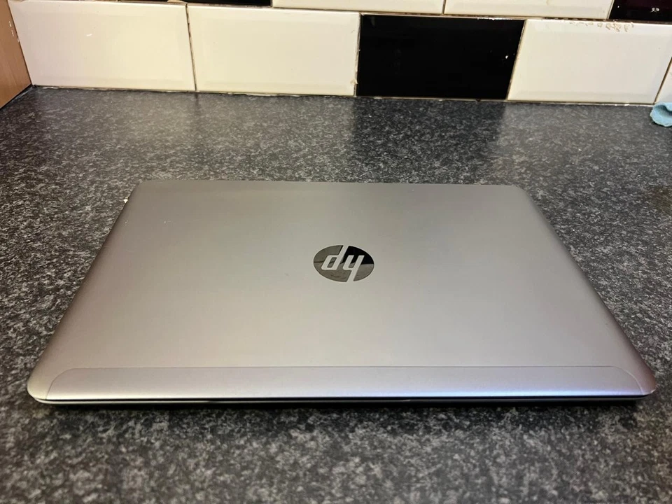 HP EliteBook Folio 1040 G1 i5 Laptop @ 2.4GHz 8GB Ram 256GB SSD with Charger - Image 4 of 4
