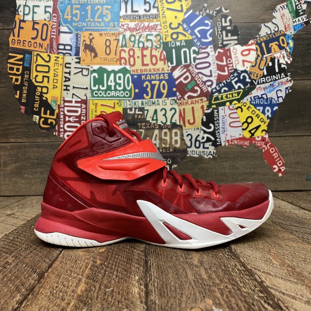 lebron james soldier 8 shoes