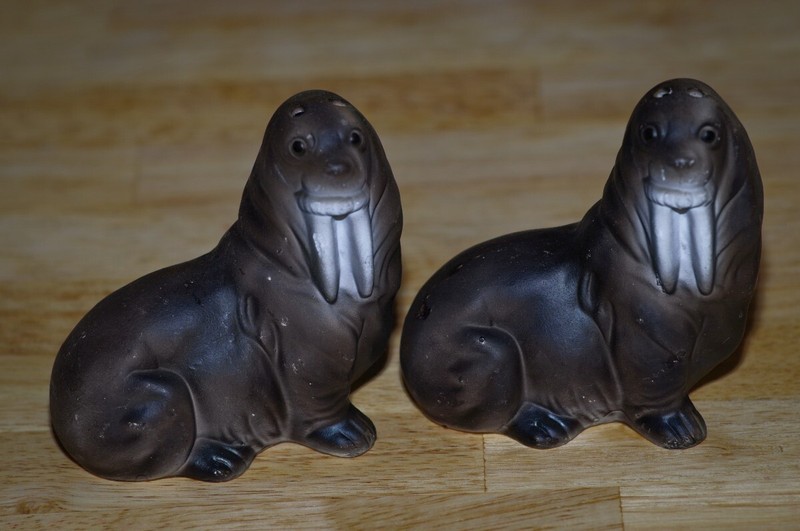 VINTAGE Salt Pepper Shakers Ceramic WALRUS PAIR 1960's RARE FIND!