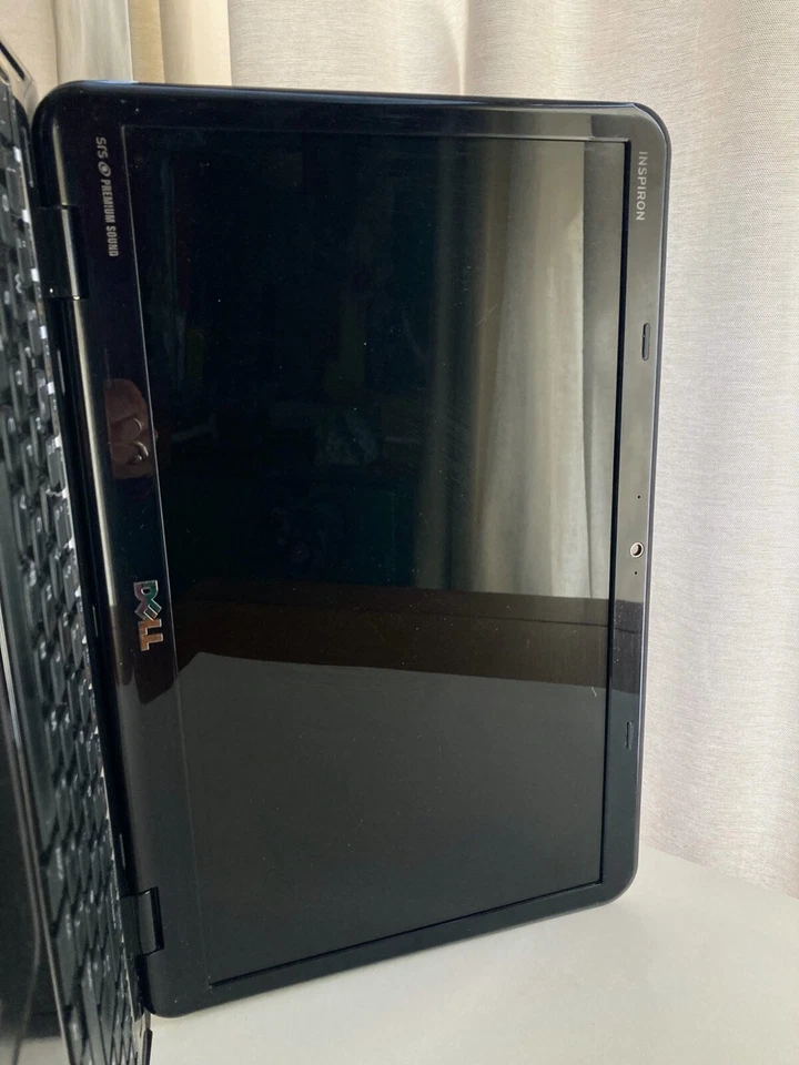 Dell Inspiron N5110 PC Laptop 15.6” screen with mains adapter read description - Image 3 of 4