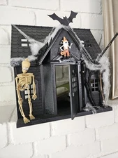 Big Epoch Black Haunted House Plastic Decorations Incld Mantel Halloweeen Decor