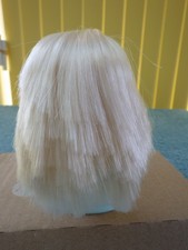 SPIN MASTER LIV DOLL WIG & STAND (LOT 5)