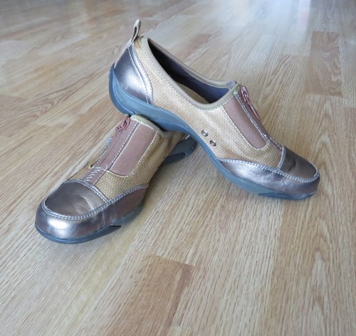 Anne Klein AK Women's Ultima Bronze Brown Fabric Front Zip Low Top Shoes 7.5