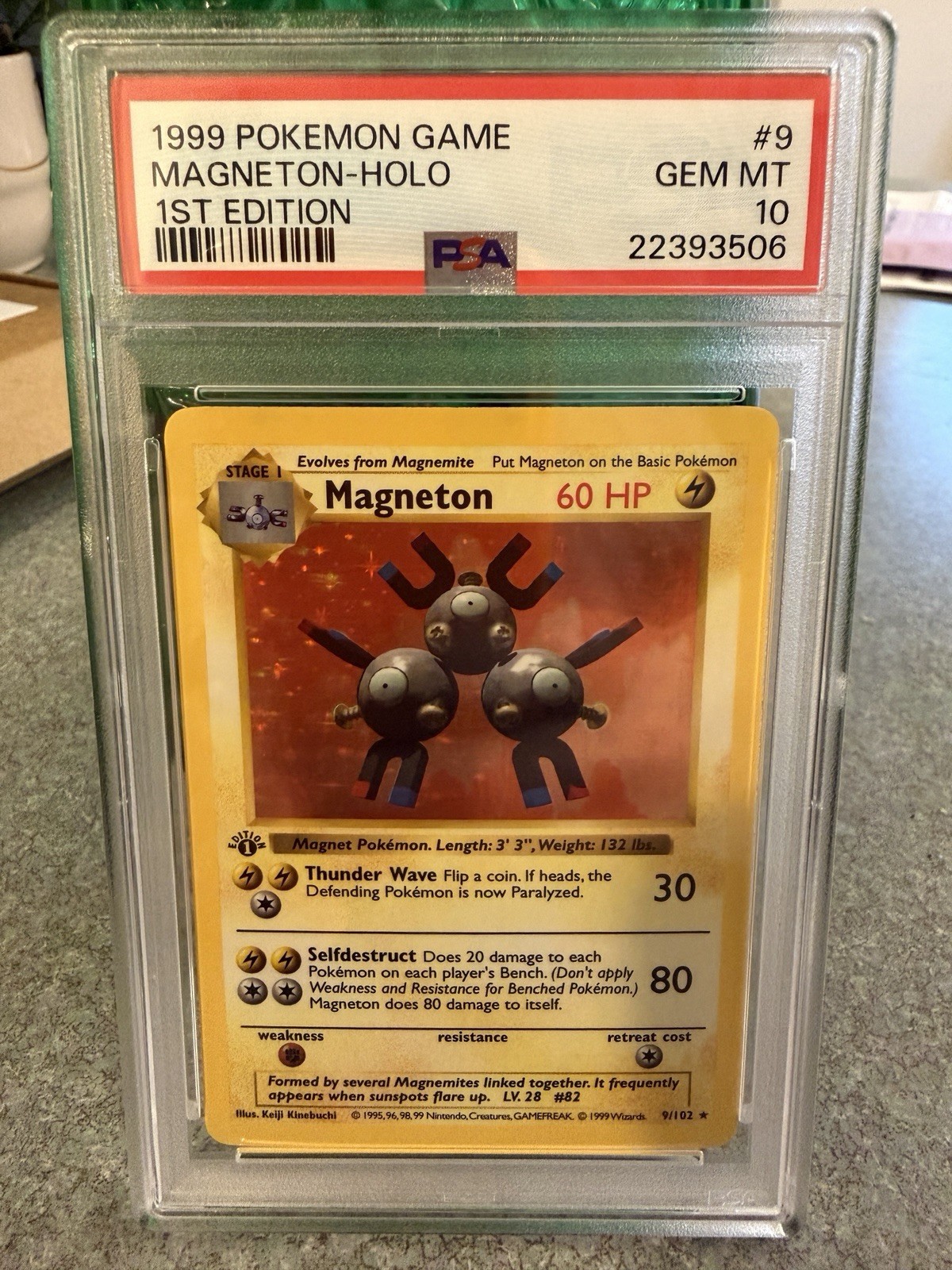 1999 Pokemon Base Set Magneton 1st Edition Shadowless Holo  #9 - PSA 10