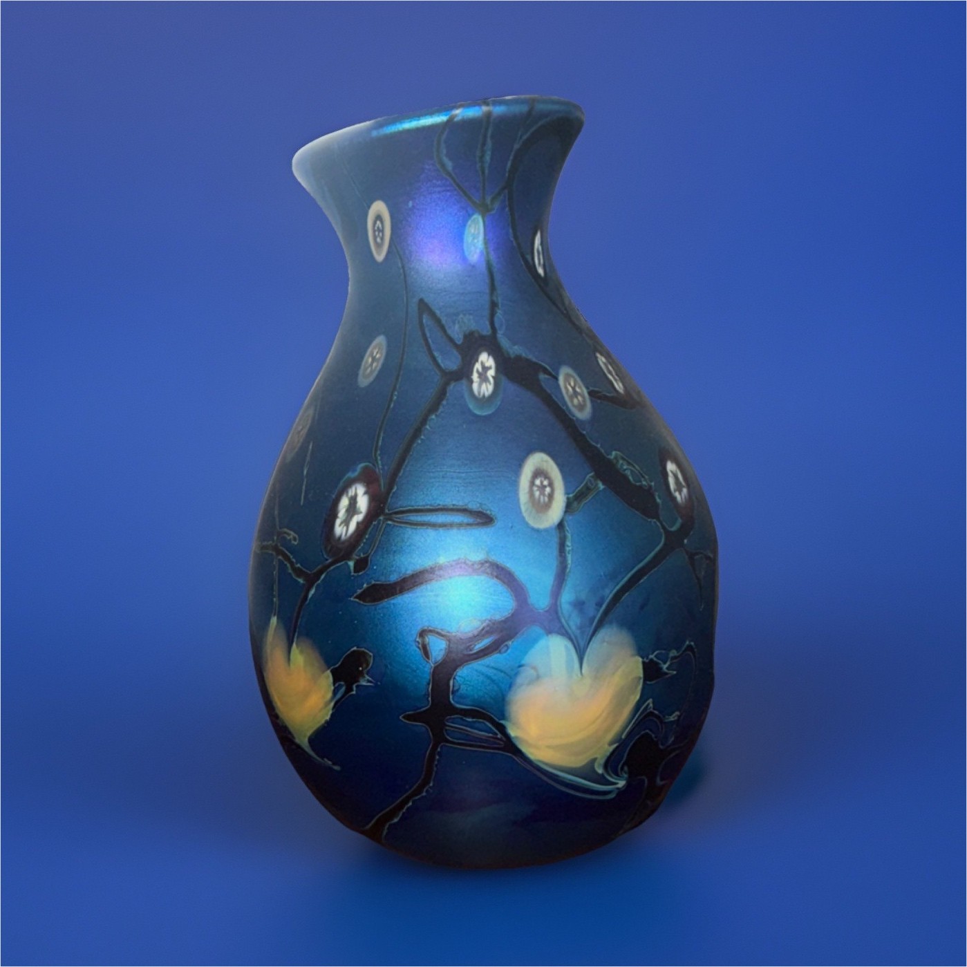 Phoenix Glass Studios Signed Carl Radke Iridescent Floral Art Glass Vase