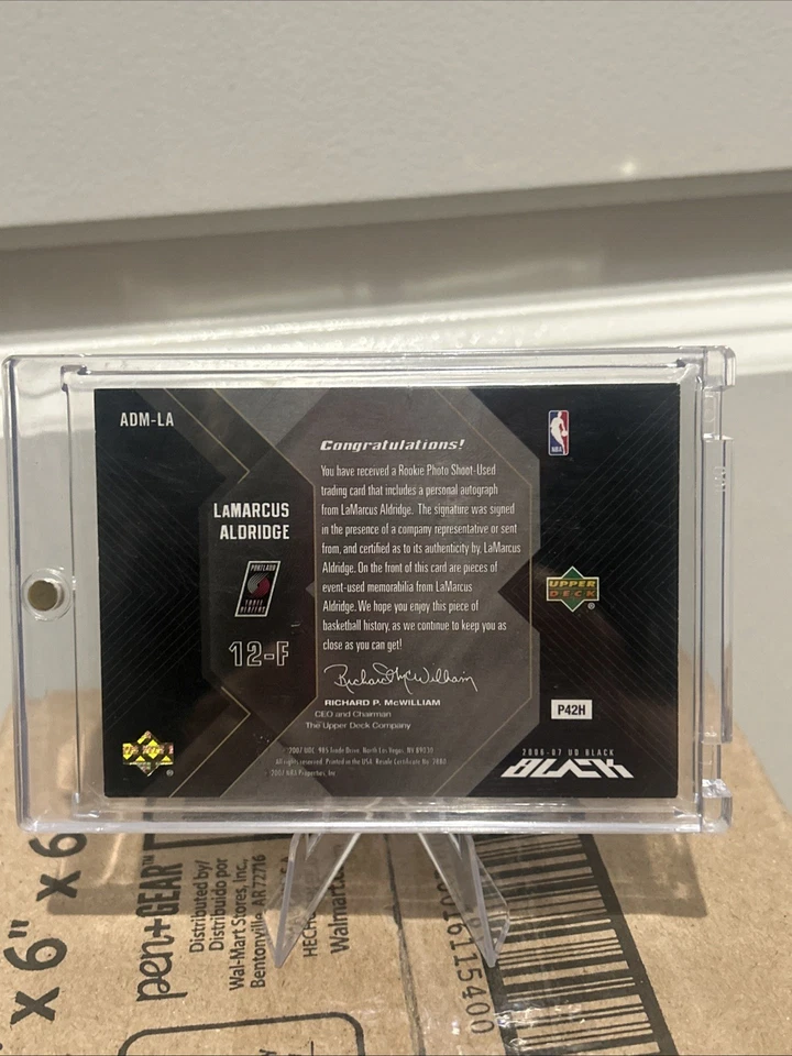 2006-07 Upper Deck Black- Lamarcus Aldridge #ADM-LA Dual Patch Auto 12/25 - Image 2 of 2