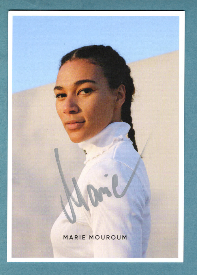 Marie Mouroum im radio-today - Shop