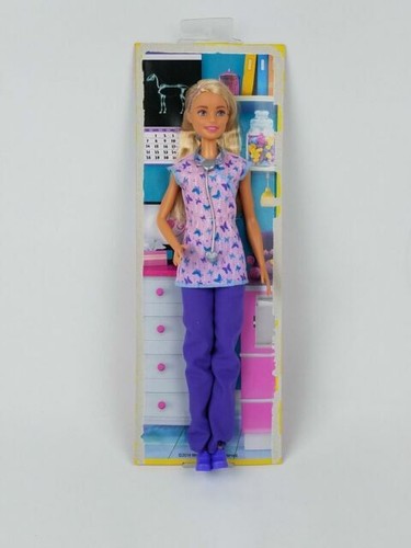barbie nurse doll entertainer