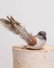 3 cute 4.5" brown artificial birds with feathers on a clip for home/garden decor