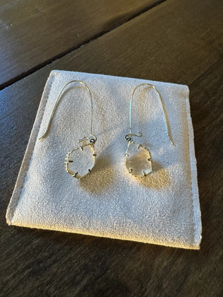 Pendientes colgantes de lágrima transparente Kendra Scott - Marcado KS - Excelente estado Foto 4 de 4